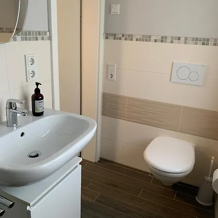 Appartement Neue Und Moderne Gaestewohnung
