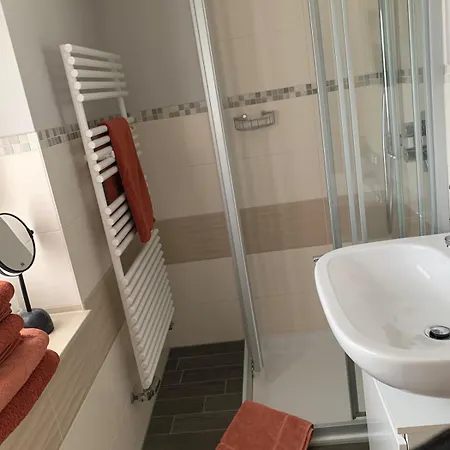 Neue Und Moderne Gaestewohnung Appartement Callenberg